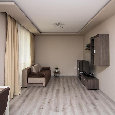 Cozy Flats Nearby Center Free Park Area Appartement Varna Buitenkant foto