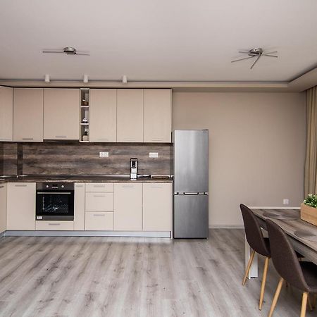 Cozy Flats Nearby Center Free Park Area Appartement Varna Buitenkant foto