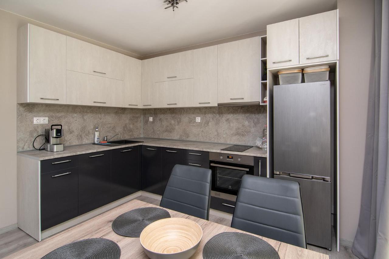 Cozy Flats Nearby Center Free Park Area Appartement Varna Buitenkant foto