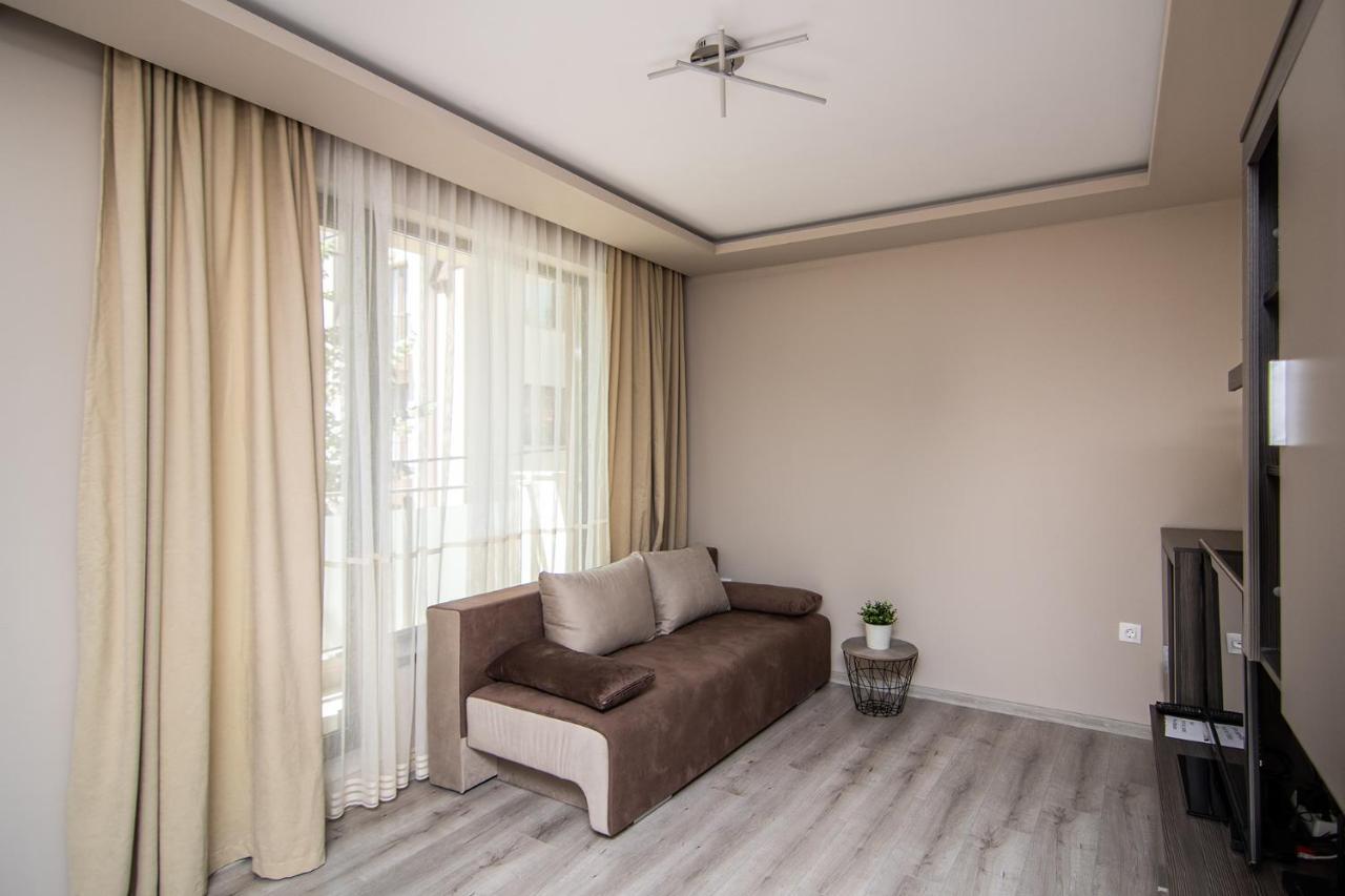 Cozy Flats Nearby Center Free Park Area Appartement Varna Buitenkant foto