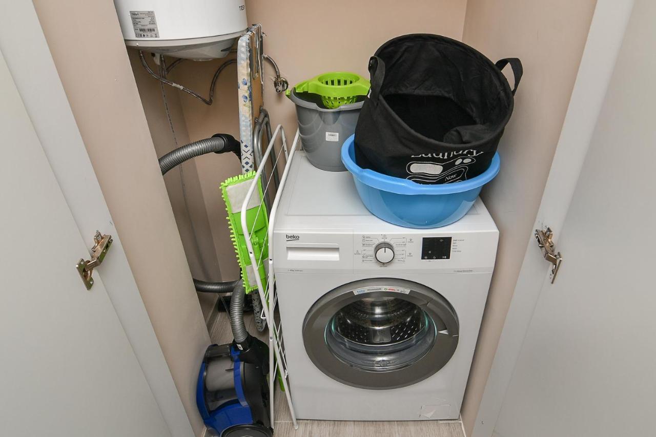 Cozy Flats Nearby Center Free Park Area Appartement Varna Buitenkant foto