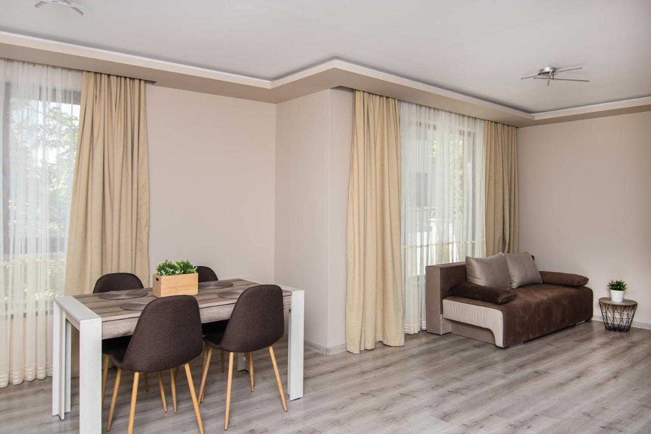 Cozy Flats Nearby Center Free Park Area Appartement Varna Buitenkant foto